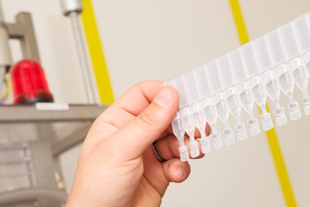 Blow-Fill-Seal ophthalmology